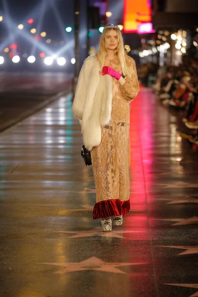 Look 5
